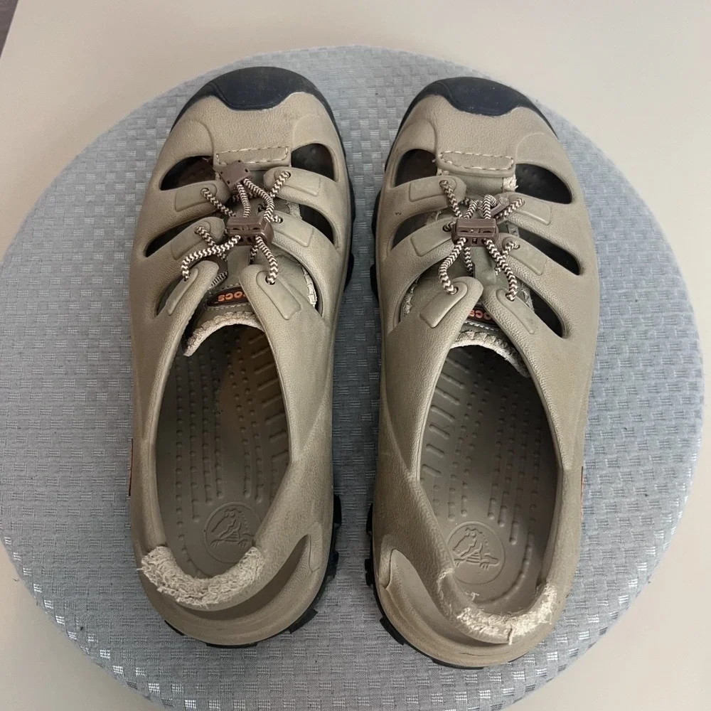 Crocs Bite Trailbreaker Sandals Womens 10 Or Mens 8 Water Hiking Shoes Outdoor